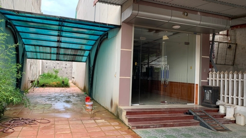 Bán nhà vườn 3 tầng kèm mảnh đất bên cạnh 8x25m mặt đường mới siêu đẹp.