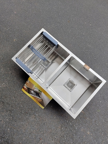 Chậu rửa bát đặt âm bàn hộc cân loại 2 tràn cao cấp CHINOX CR69