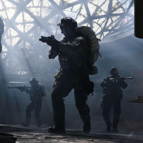 Binh sĩ trong màn chiến đấu tuyết trong Call of Duty Modern Warfare 4 PS5