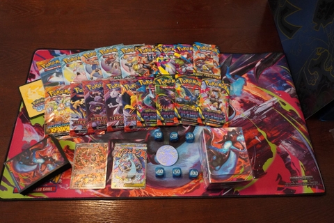 mua pokemon charizard ultra premium collection