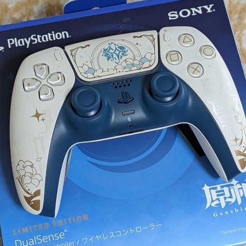 Tay Cầm PS5 DualSense Genshin Impact Limited Edition