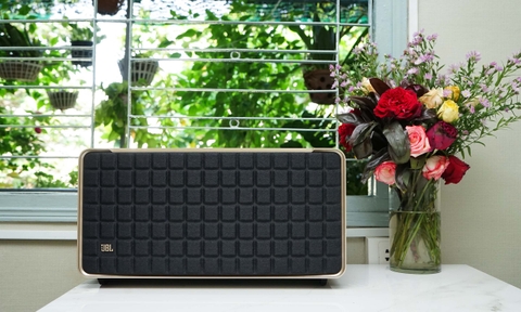 JBL Authentics 500 - loa dáng hoài cổ giá 17 triệu đồng