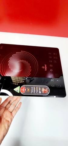 Bếp từ đơn Kalpen IK7 2000W tặng nồi 30cm