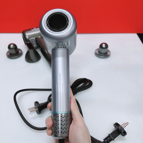 Máy sấy tạo kiểu ion âm Kalpen HD1 HD2 công suất 1800W