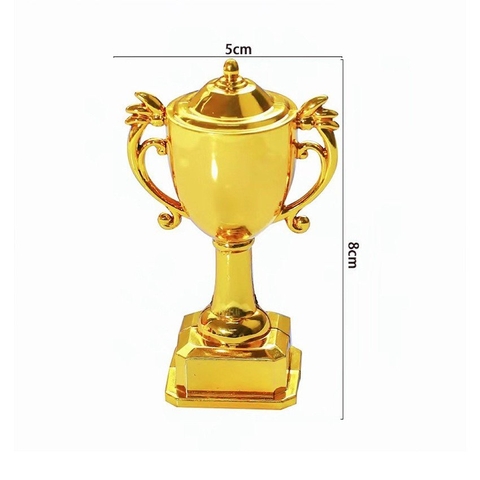 CUP bóng đá vàng ( Nhựa )