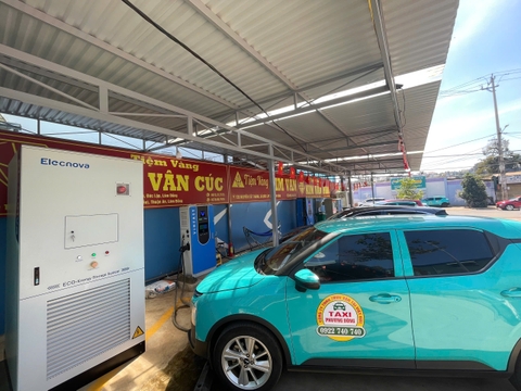 Elecnova Việt Nam: Dự án BESS cho trạm sạc xe điện