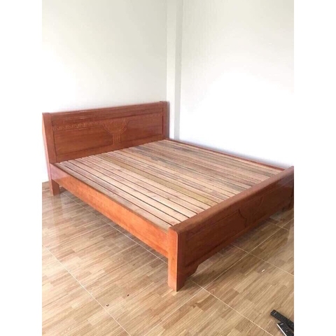 Giường ngủ gỗ xoan đào dát lọt