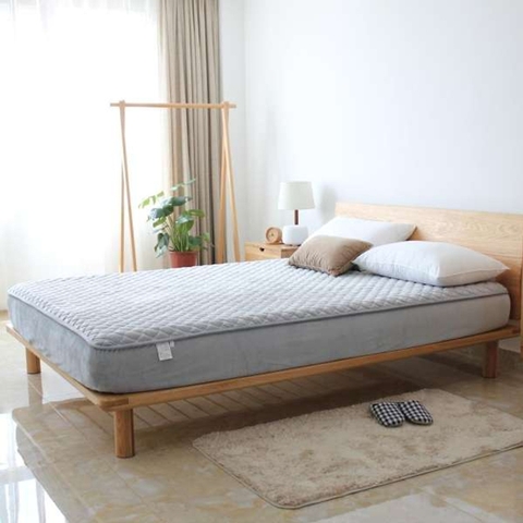đệm bông ép chống trượt Everon 200*220*5