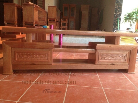 bàn ăn mặt đá hiện đại
