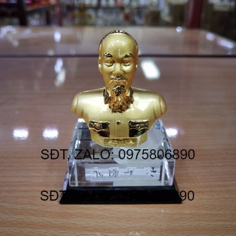 Tượng Bác Hồ Bằng Thuỷ Tinh ( Vật Phẩm Phong Thuỷ ) Kem Tinh Dâu