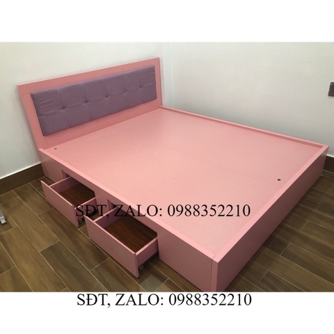 Giường ngủ màu hồng