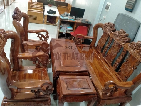 Bộ bàn ghế gỗ lim đục nghê đỉnh