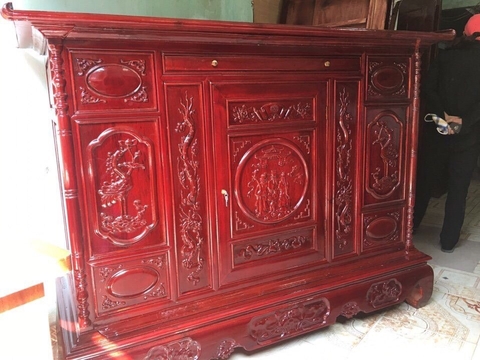 tủ thờ gỗ nhãn đục tam đa màu cánh gián
