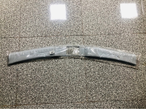 Nẹp chống trầy cốp( phia trong ) Titan-CRV2022
