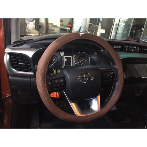 Bọc vô lăng cao cấp Lavor màu nâu bò FR1/4