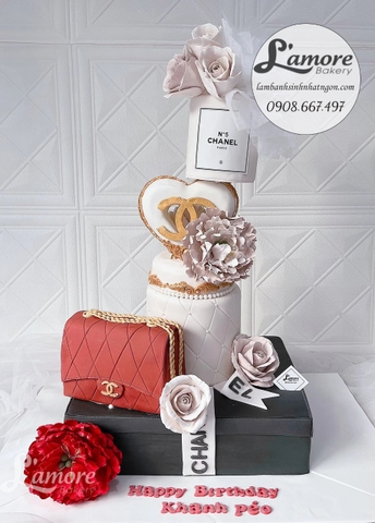 Bánh sinh nhật 4 tầng