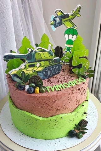 Bánh tạo hình xe tăng