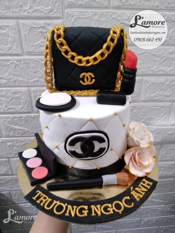 Bánh sinh nhật diễn viên Trương Ngọc Ánh