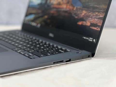 Laptop Dell Precision 5540 ( Core i7-9750H, Ram 32GB, SSD 512GB, Quadro T1000 4GB, Ultrasharp)