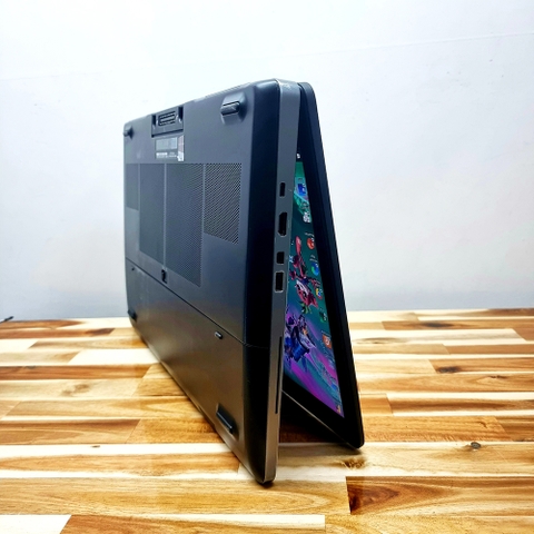 Laptop Dell Precision 7710 | i7-6820HQ 32GB 256GB 1TB M4000M