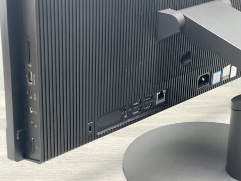 ThinkCentre M820z AIO | 21.5-inch enterprise desktop