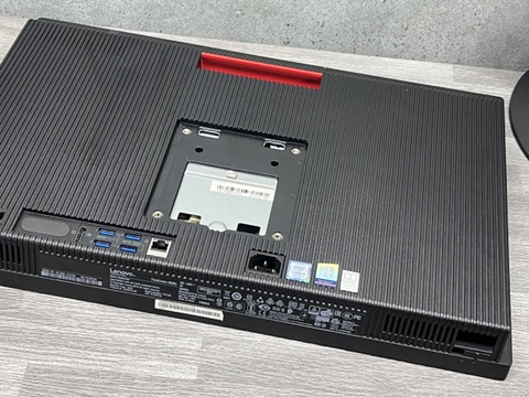 ThinkCentre M820z AIO | 21.5-inch enterprise desktop