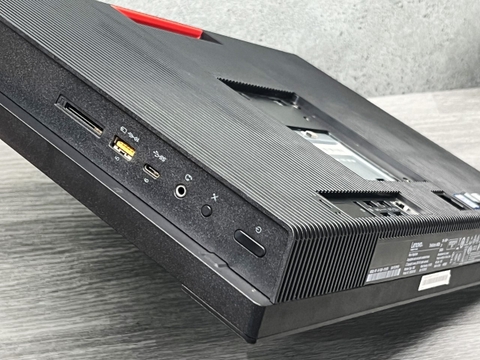 ThinkCentre M820z AIO | 21.5-inch enterprise desktop