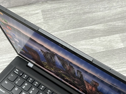 ThinkPad X1 Carbon Gen 11 ( Core i7-1370P, Ram 32GB, SSD 512GB, OLED 2.8K)