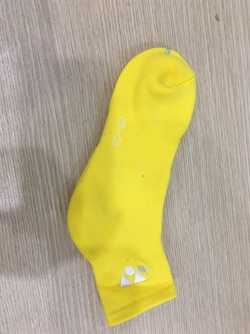 VỚ DÀI YONEX LOẠI 1 VÀNG