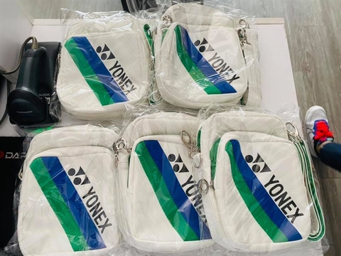 TÚI ĐEO CHÉO YONEX TRẮNG