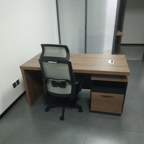 Bàn Làm Việc Lãnh Đạo Nội Thất Văn Phòng Hiện Đại 200x80x75cm Yapi-BLD010