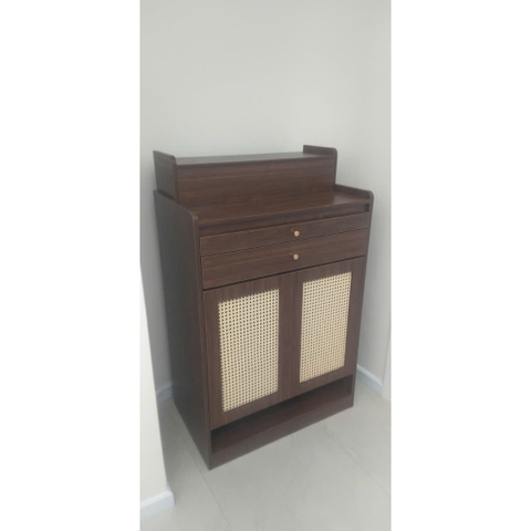 Tủ Thờ Gỗ MDF Có Ngăn Kéo Và Cửa Tấm Mây Nhỏ Gọn Hiện Đại 84x48x127cm Yapi-1207