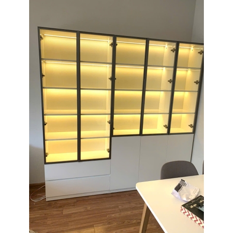 Tủ Sách Trưng Bày Nhiều Ngăn, Cánh Kính Cao Cấp-Nội Thất Phòng Khách 240x32x200cm Yapi-TK008