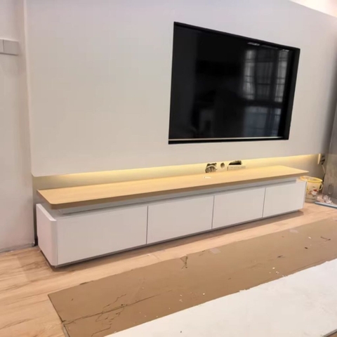 Kệ TV Phòng Khách Mặt Gỗ Có Đèn LED Hắt, Dáng Thấp Nhiều Ngăn Kéo 220x34x40cm Yapi-921