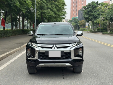 Mitsubishi Triton 4x4 AT Mivec 2019 màu đen