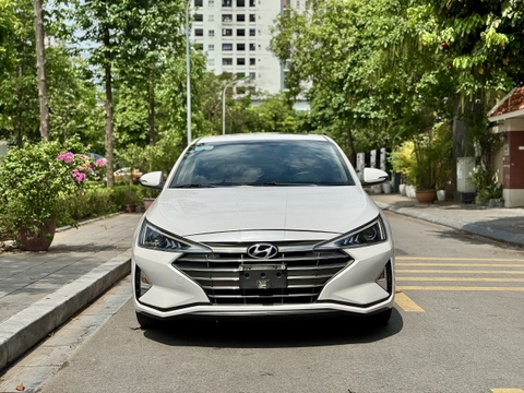 Hyundai Elantra 1.6AT 2021 Facelift màu trắng