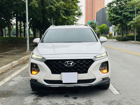 Hyundai SantaFe tiêu chuẩn 2.4L 2021 trắng