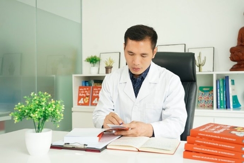 Sách 'Những đứa trẻ lớn lên không ốm'