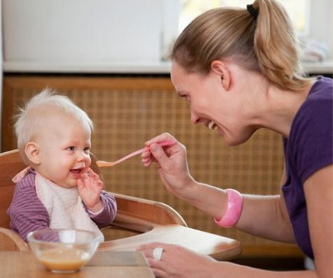 4 CÁCH CHĂM CON CỰC SAI LẦM CỦA MẸ VIỆT