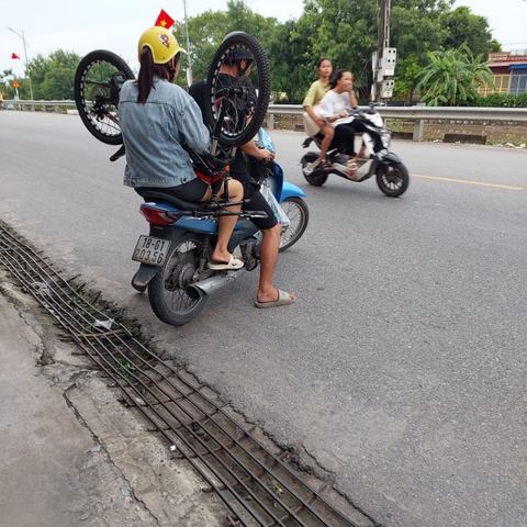 Thịnh Thúy - Xe trẻ Em đủ mẫu