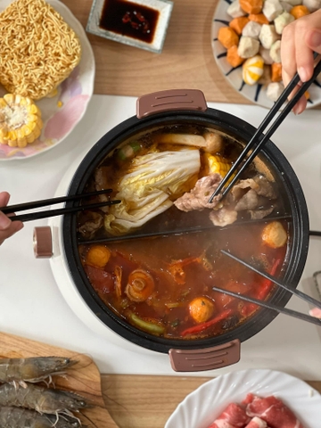 [Review] – Top 5 lý do nên mua nồi lẩu điện hai ngăn Kaiyo