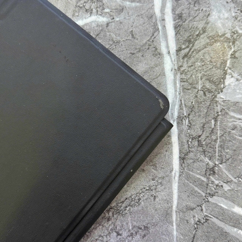 Sản phẩm thực tế của ZAGG Universal Keyboard Fabric Stand Flex Likenew