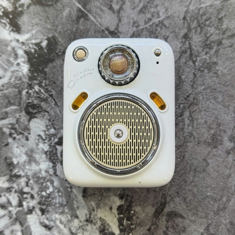 Likenew Loa Bluetooth Divoom - Beetles FM White
