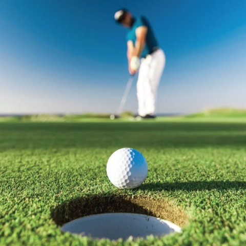 Hướng dẫn kỹ thuật đánh golf xa giúp golfer tự tin chinh phục thử thách trên sân