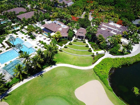 Sân golf có khu nghỉ dưỡng liền kề: Trải nghiệm golf đẳng cấp và nghỉ dưỡng tuyệt vời tại Việt Nam