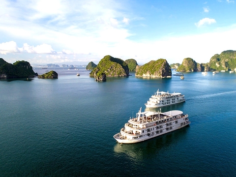 Tour Golf + Nghỉ Dưỡng Quảng Ninh Trọn Gói Cao Cấp Cho Golfer Thượng Lưu