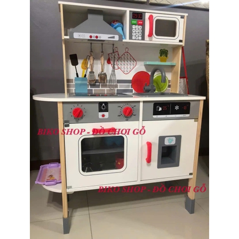 Bếp LG trắng đỏ cao 110cm có âm thanh, ánh sáng phong cách Pháp
