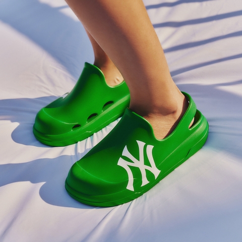Sandals MLB Chunky Bouncer Clog New York Yankees Green