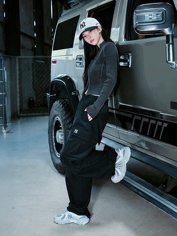 Giày MLB Trophy Runner New York Yankees Silver [Karina & TWS PICK]