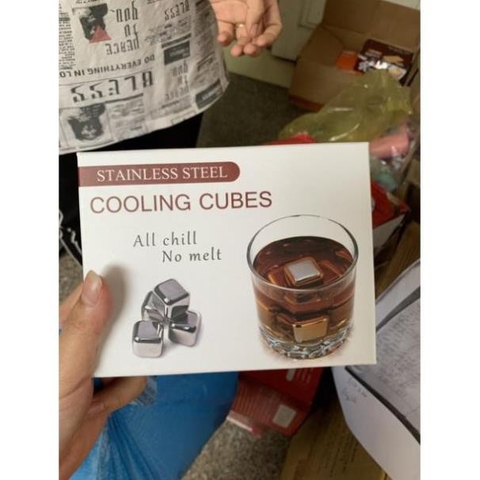 Đá Lạnh Inox Hình Vuông Không Tan Cooling Cubes Hộp 8 Viên Kèm 1 Gắp